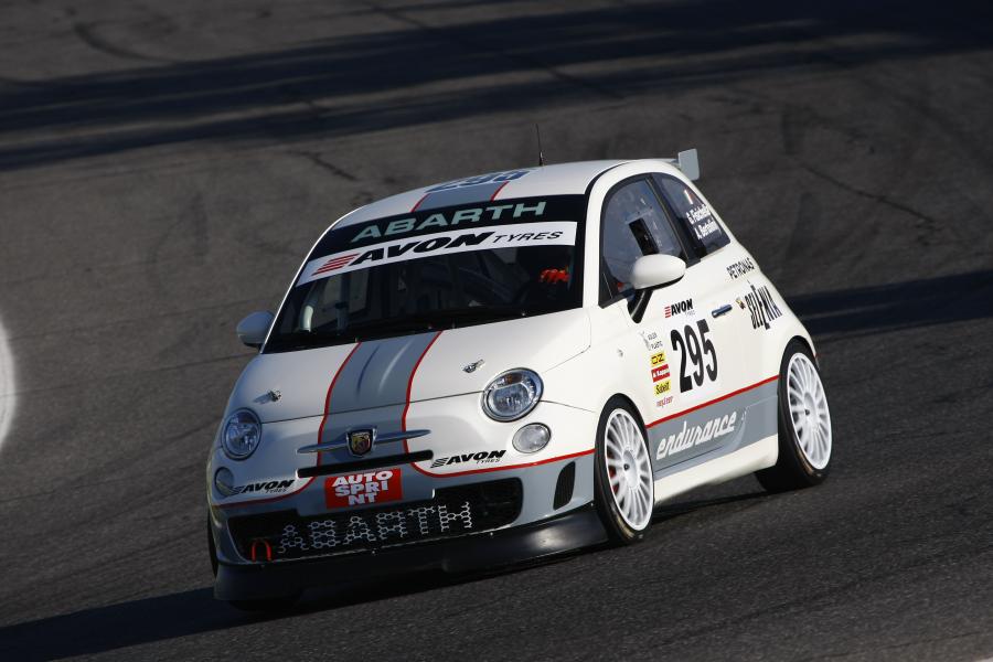  Abarth 695 Assetto Corse Endurance (312) 2015 года  (фото 3 из 8)